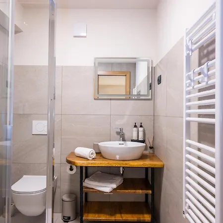 Lasa Pur Dir Apartment Piran